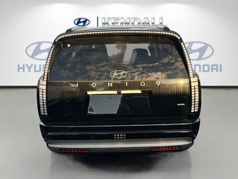 New 2026 Hyundai Ioniq 9 SEL image 5