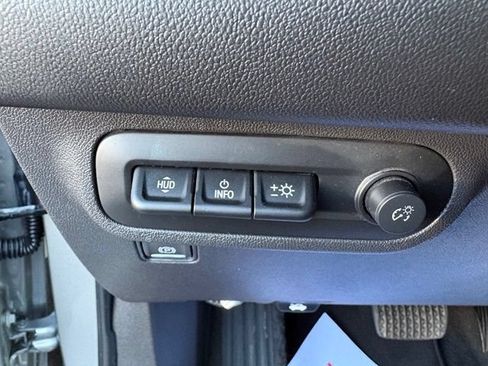Used 2024 GMC Terrain Denali AWD/4WD image 22