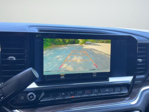 Certified 2025 Chevrolet Silverado 1500 LT RWD image 16