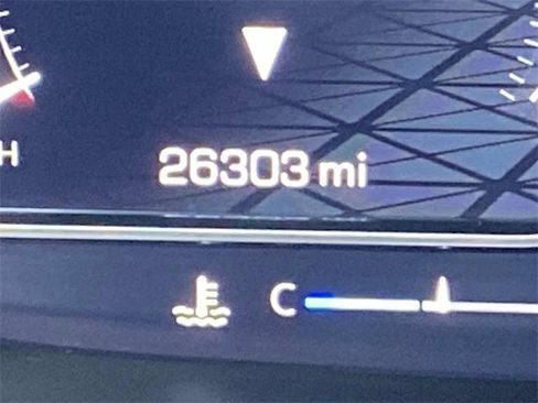 Used 2023 GMC Yukon XL Denali w/ Denali Reserve Package image 21