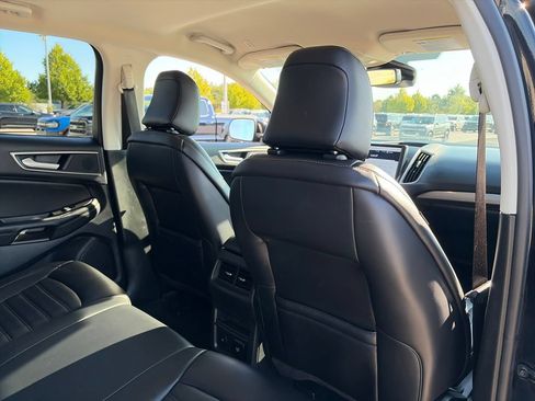 Used 2024 Ford Edge SEL w/ Convenience Package AWD/4WD image 32