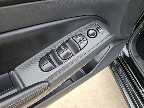 Used 2024 Nissan Altima 2.5 SV image 15