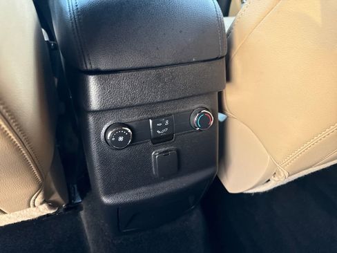 Used 2017 Ford Explorer XLT w/ Equipment Group 202A image 16