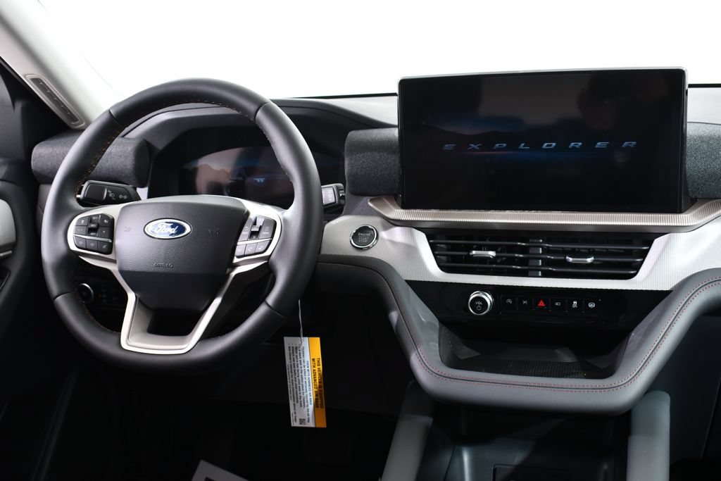 New 2026 Ford Explorer Active w/ Active Comfort Package AWD/4WD image 8
