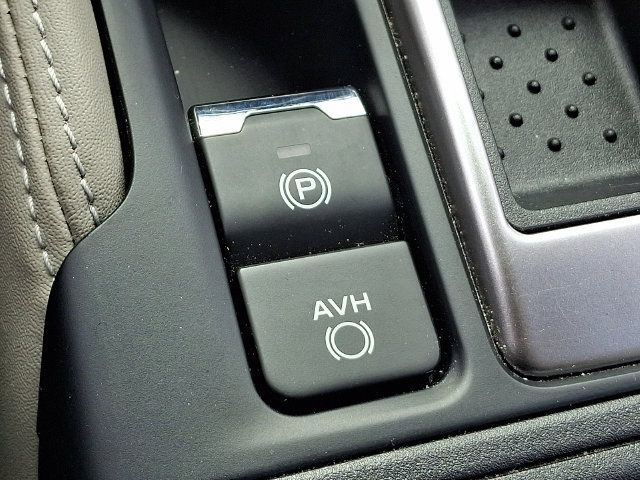 Used 2024 Subaru Forester AWD/4WD image 17