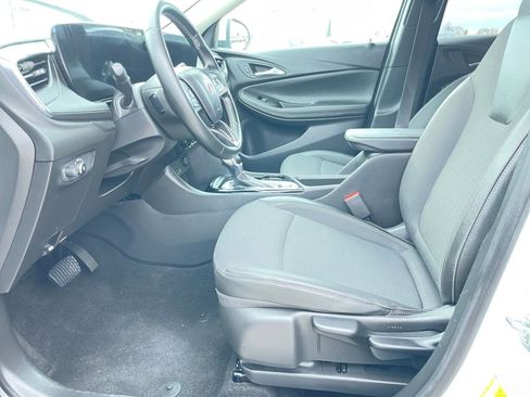 Used 2025 Buick Encore GX Preferred image 24