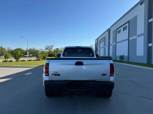 Used 2005 Ford F350 4x4 Regular Cab DRW Super Duty image 6