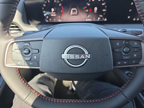 New 2026 Nissan Sentra SR FWD image 8