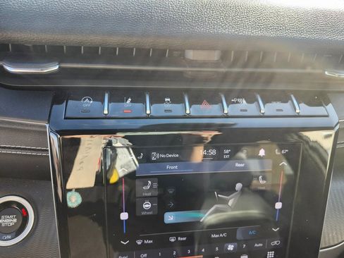 Used 2023 Jeep Grand Cherokee L Laredo image 12