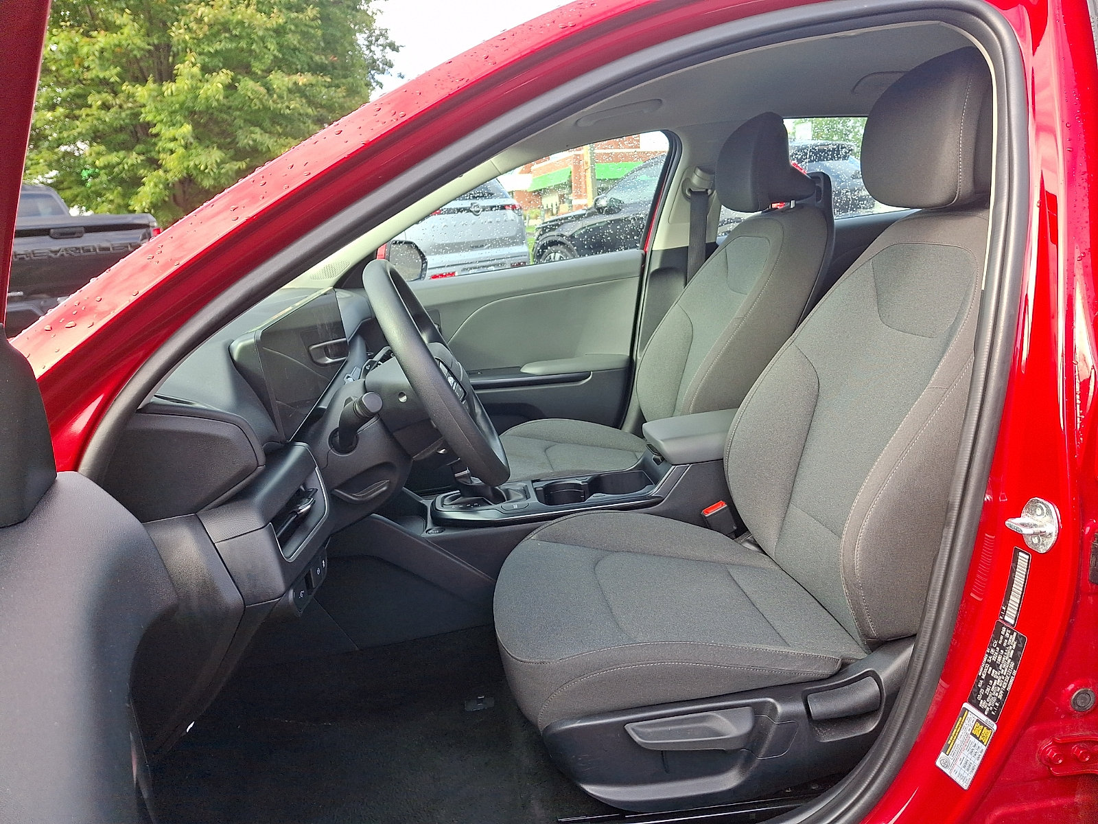 Used 2025 Kia K4 FWD image 12
