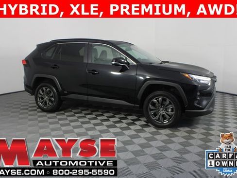 Used 2023 Toyota RAV4 XLE Premium image 1