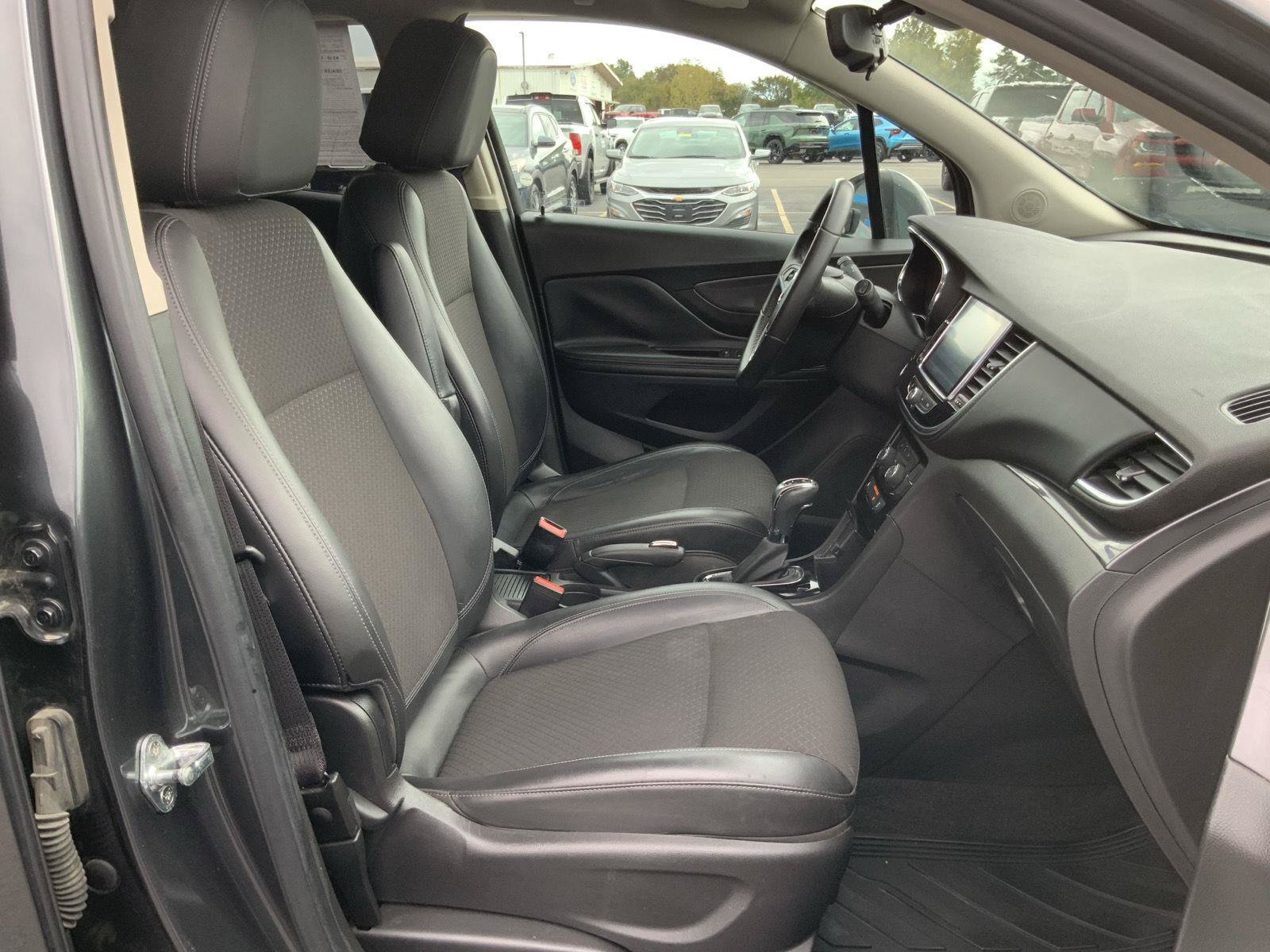 Used 2018 Buick Encore Preferred AWD/4WD image 48