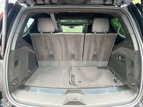 Certified 2023 Cadillac Escalade Premium Luxury w/ Performance Package AWD/4WD image 21