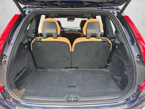 Used 2017 Volvo XC90 T8 Inscription w/ Vision Package AWD/4WD image 10
