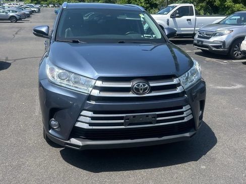 Used 2017 Toyota Highlander XLE AWD/4WD image 14
