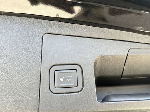 New 2025 Cadillac XT5 Luxury w/ LPO, Floor Liner Package FWD image 28