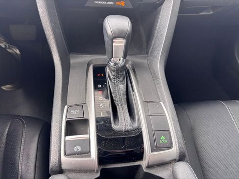 Used 2018 Honda Civic Touring image 23
