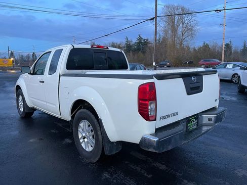 Used 2014 Nissan Frontier SV RWD image 7