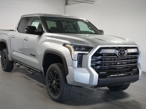 New 2026 Toyota Tundra Limited image 3
