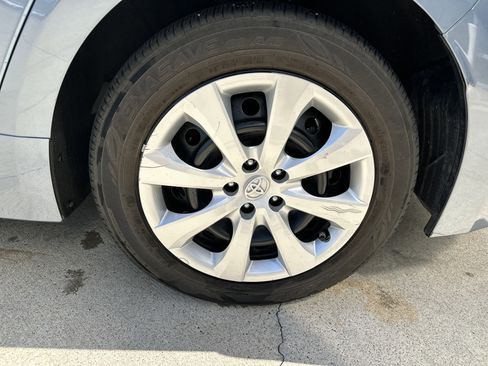Used 2023 Toyota Corolla LE image 17