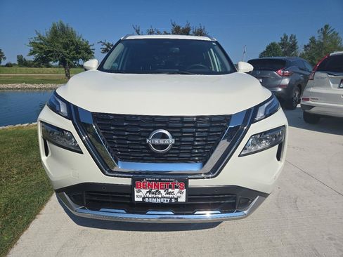 Used 2023 Nissan Rogue Platinum AWD/4WD image 2