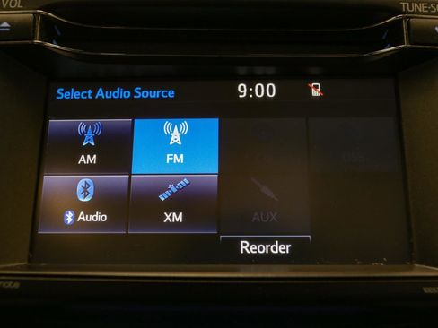 Used 2017 Toyota RAV4 XLE image 24