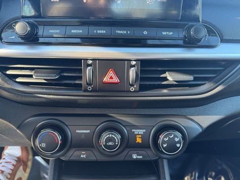 Used 2023 Kia Forte LXS image 19