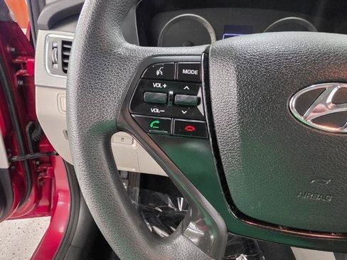 Used 2015 Hyundai Sonata SE FWD image 19