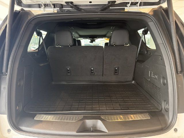 Certified 2024 Chevrolet Suburban High Country AWD/4WD image 15