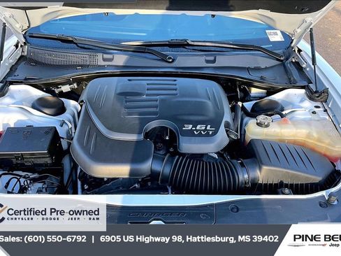 Certified 2022 Dodge Charger SXT image 8