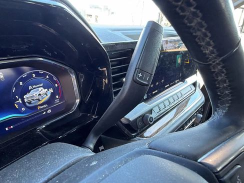 Certified 2024 Chevrolet Silverado 2500 LT w/ Convenience Package image 12