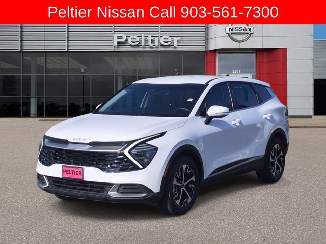 Used 2024 Kia Sportage EX FWD image 3