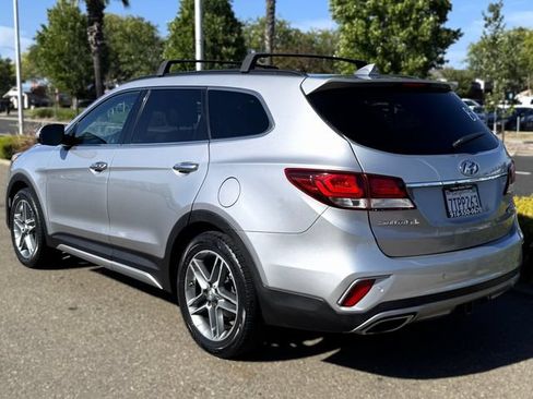 Used 2017 Hyundai Santa Fe Limited AWD/4WD image 7