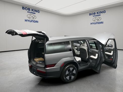 New 2026 Hyundai Santa Fe SE FWD image 18