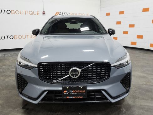 Used 2024 Volvo XC60 B5 Plus image 12