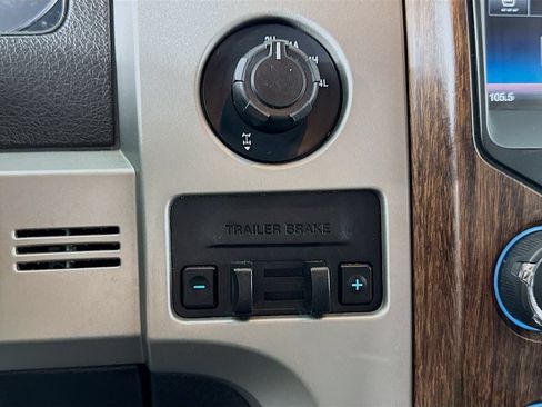 Used 2014 Ford F150 Lariat w/ Equipment Group 502A Luxury AWD/4WD image 18