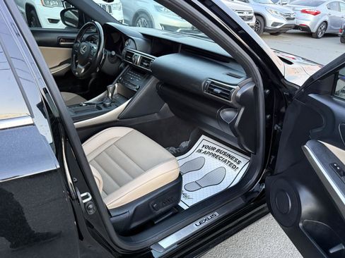 Used 2020 Lexus IS 300 F Sport w/ F Sport Package image 13