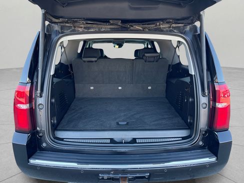 Used 2017 Chevrolet Suburban Premier RWD image 29