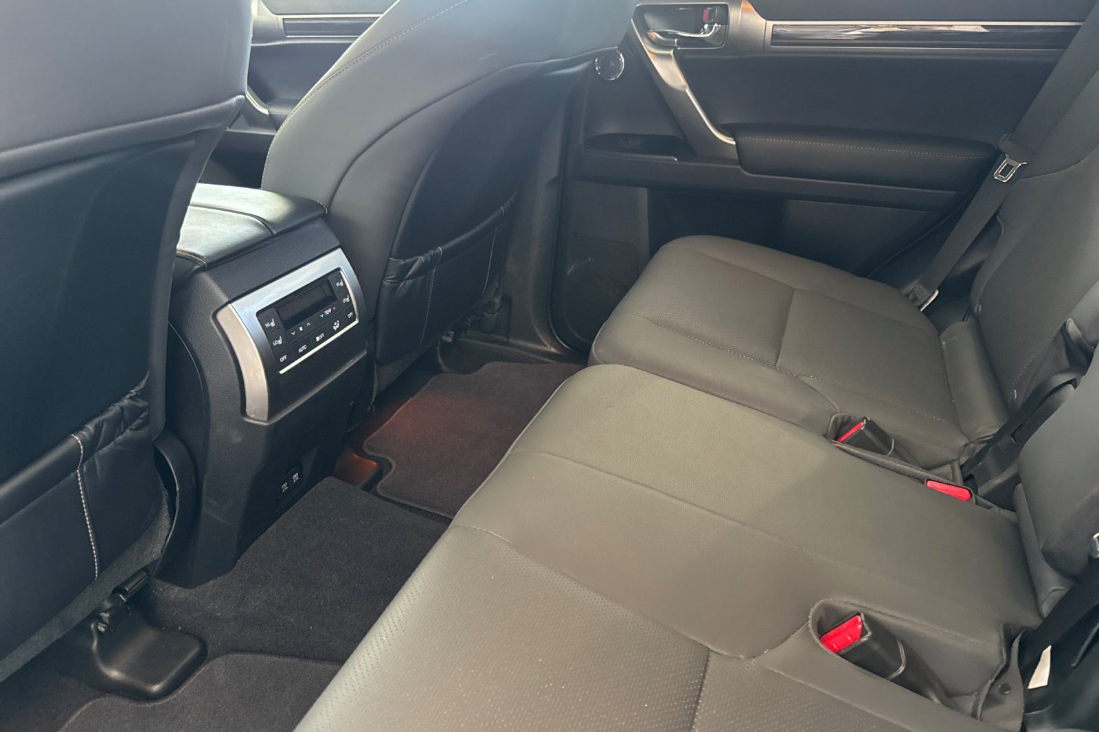 Certified 2023 Lexus GX 460 Premium w/ Premium Plus Package AWD/4WD image 15