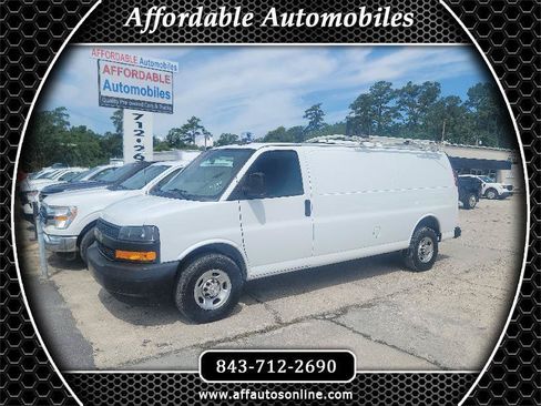 Used 2022 Chevrolet Express 3500 Extended w/ Driver Convenience Package RWD image 1
