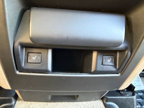 Used 2016 Land Rover LR4 HSE Silver Edition image 42