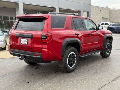 Certified 2025 Toyota 4Runner TRD Off-Road image 3