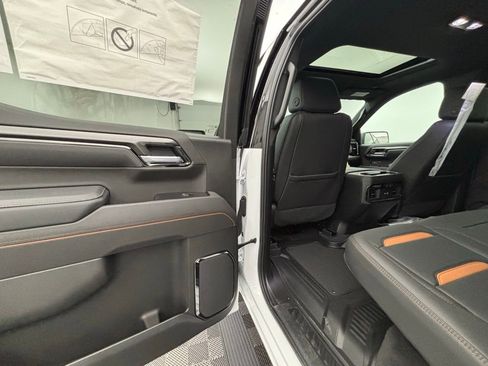 New 2025 GMC Sierra 1500 AT4 w/ AT4 Premium Package image 46