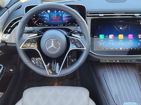 Used 2025 Mercedes-Benz E 350 4MATIC Sedan image 26