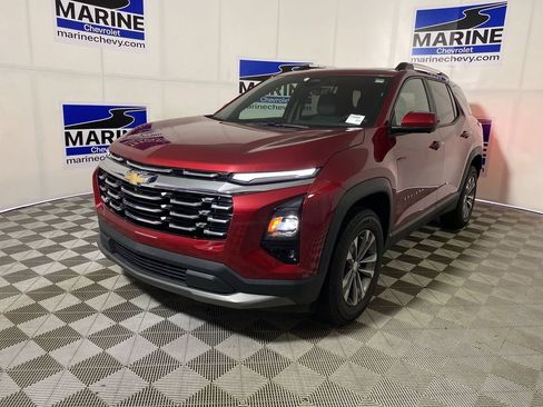 Used 2025 Chevrolet Equinox LT w/ Convenience Package II FWD image 14