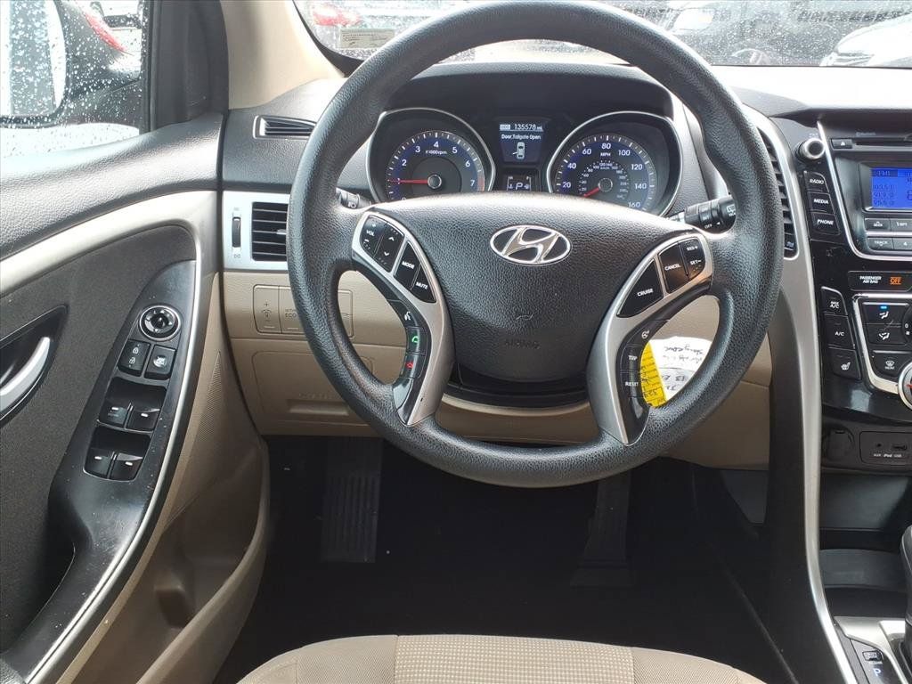 Used 2013 Hyundai Elantra GT FWD image 5