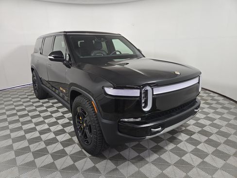 Used 2024 Rivian R1S Adventure AWD/4WD image 7