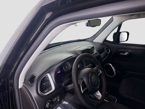 Used 2020 Jeep Renegade Latitude w/ Safety & Security Group II image 23