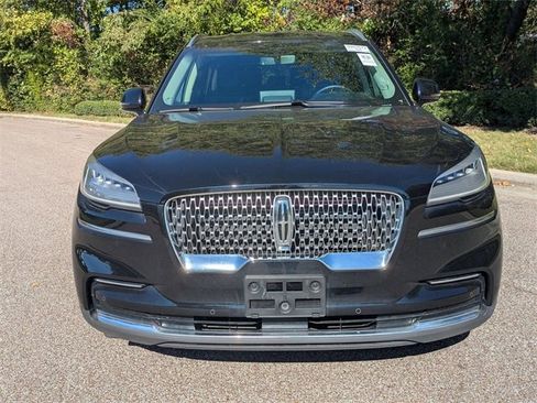 Used 2023 Lincoln Aviator 2WD image 9