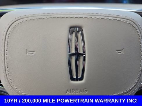 Used 2025 Lincoln Nautilus Premier AWD/4WD image 21